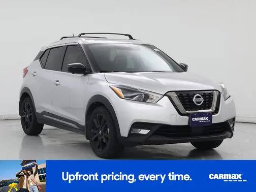 2020 Nissan Kicks SR FWD photo