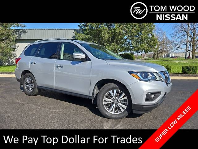 2020 Nissan Pathfinder S FWD photo