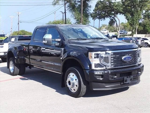 2021 Ford F-450 Super Duty Platinum 4WD photo