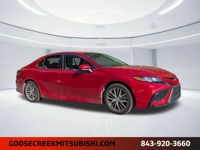 2021 Toyota Camry SE FWD photo