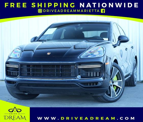 2021 Porsche Cayenne Coupe Turbo S E-Hybrid AWD photo