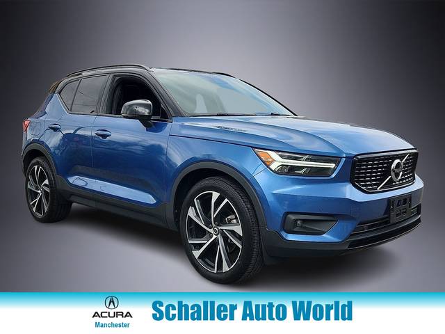 2021 Volvo XC40 R-Design AWD photo