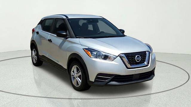 2020 Nissan Kicks S FWD photo