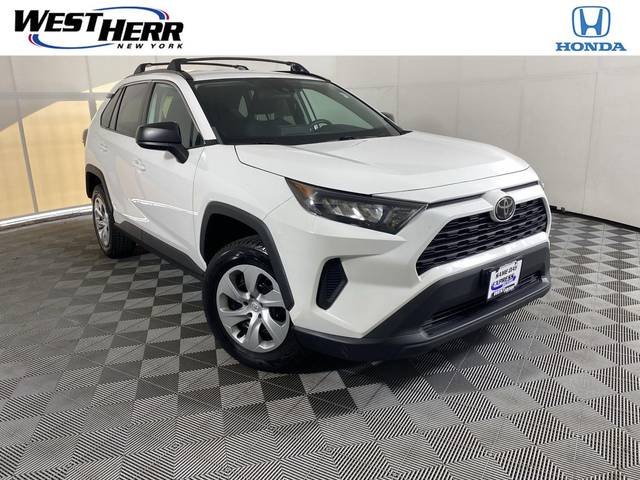 2021 Toyota RAV4 LE AWD photo
