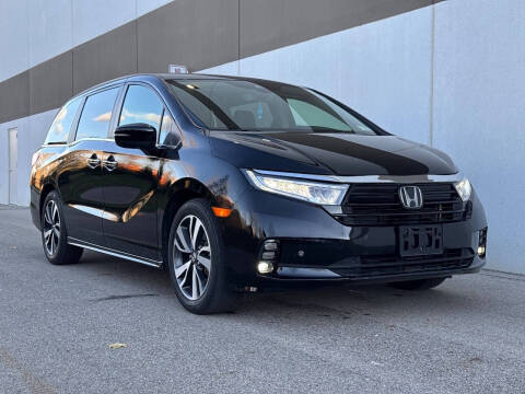 2021 Honda Odyssey Touring FWD photo