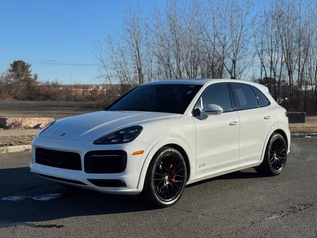 2021 Porsche Cayenne GTS AWD photo