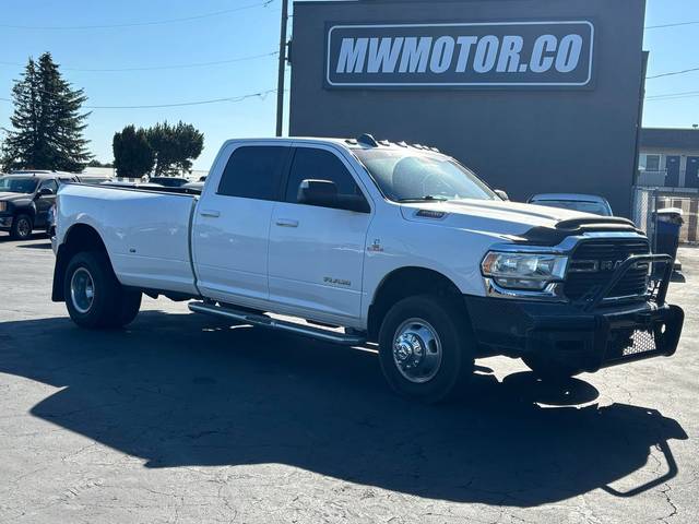 2020 Ram 3500 Big Horn 4WD photo