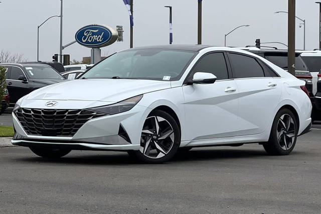 2021 Hyundai Elantra Limited FWD photo