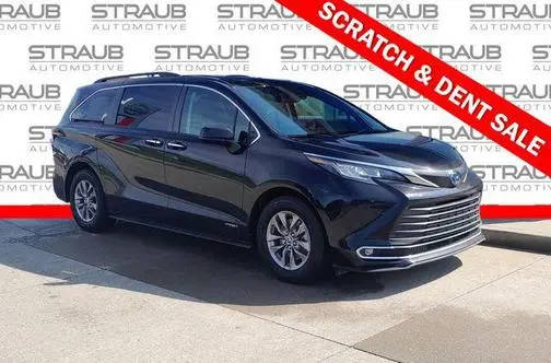 2021 Toyota Sienna XLE AWD photo