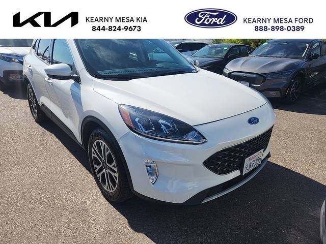 2020 Ford Escape SEL FWD photo