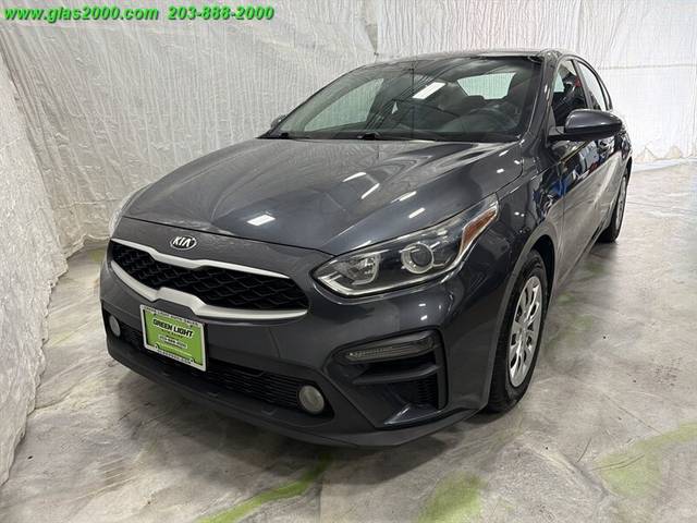 2021 Kia Forte FE FWD photo