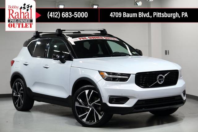 2021 Volvo XC40 R-Design AWD photo