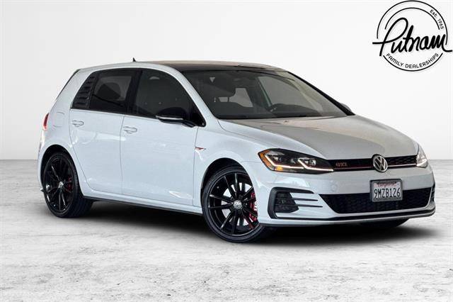 2021 Volkswagen Golf GTI SE FWD photo