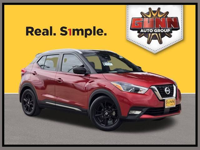 2020 Nissan Kicks SR FWD photo