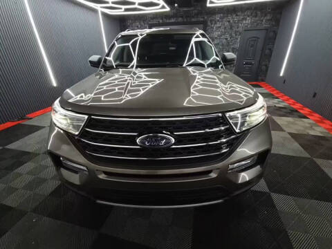 2021 Ford Explorer XLT 4WD photo