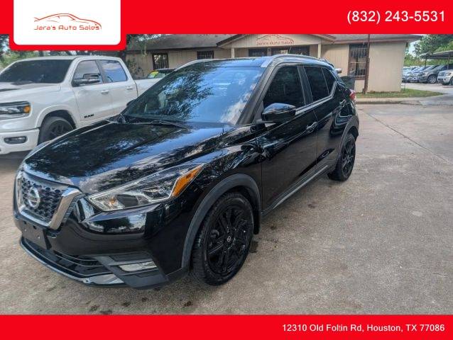2020 Nissan Kicks SR FWD photo