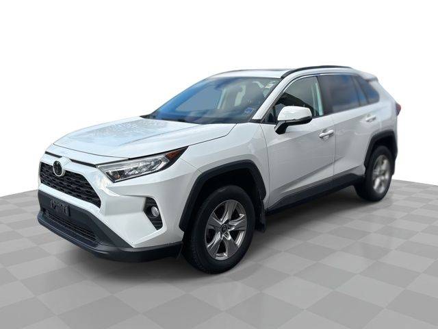 2021 Toyota RAV4 XLE AWD photo