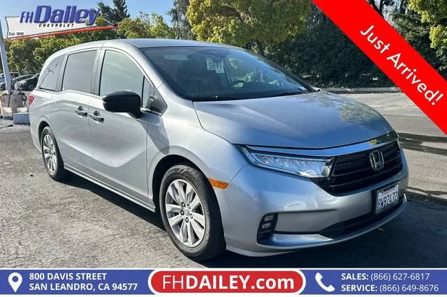 2021 Honda Odyssey LX FWD photo