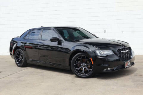 2019 Chrysler 300 300S RWD photo
