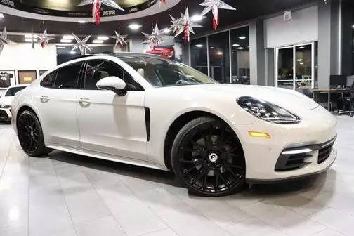 2020 Porsche Panamera 4S AWD photo