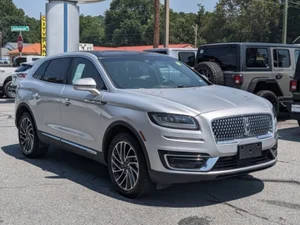 2019 Lincoln Reserve AWD photo