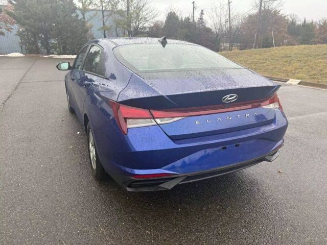 2021 Hyundai Elantra SE FWD photo