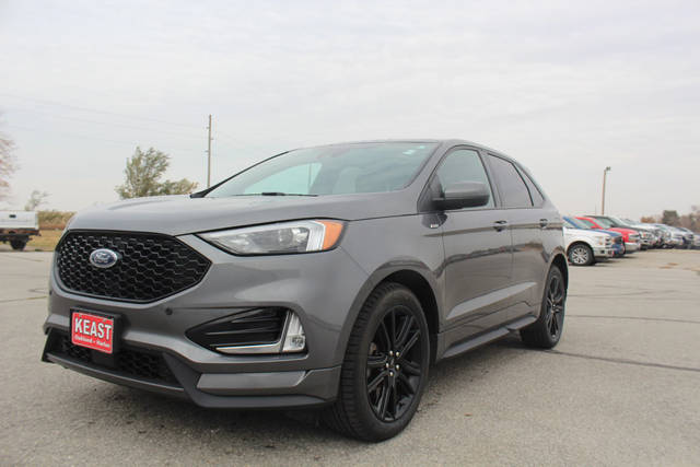 2021 Ford Edge ST-Line AWD photo