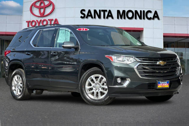 2021 Chevrolet Traverse LT Cloth FWD photo