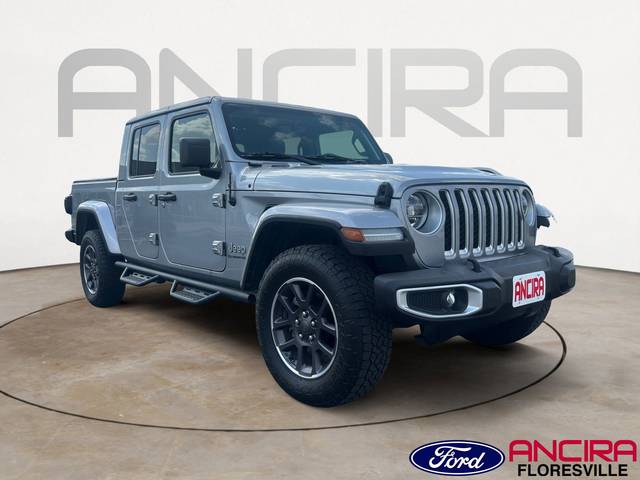 2021 Jeep Gladiator Overland 4WD photo