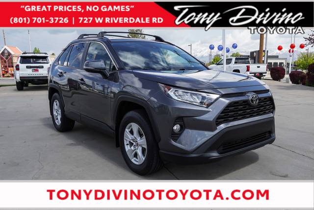 2021 Toyota RAV4 XLE AWD photo