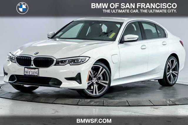 2021 BMW 3 Series 330e RWD photo