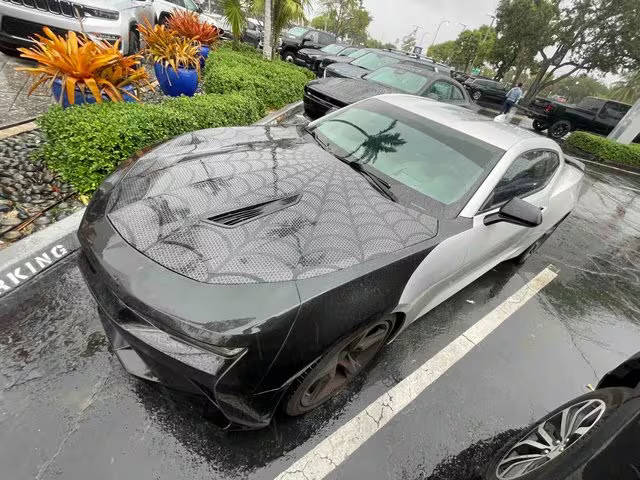 2016 Chevrolet Camaro 2SS RWD photo