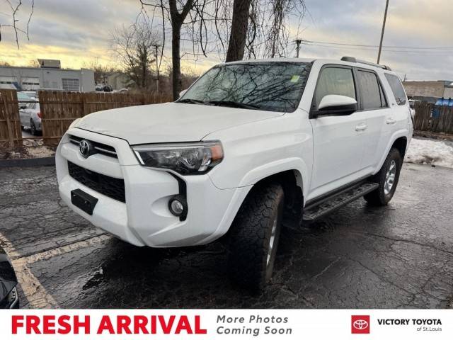 2020 Toyota 4Runner SR5 4WD photo