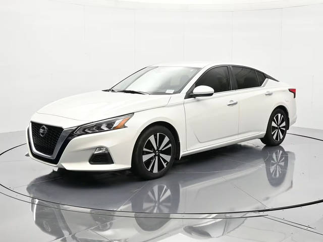 2021 Nissan Altima 2.5 SV FWD photo