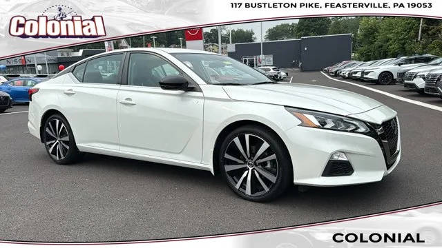 2021 Nissan Altima 2.5 SR FWD photo