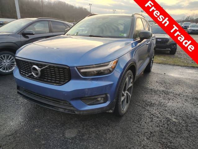 2021 Volvo XC40 R-Design AWD photo