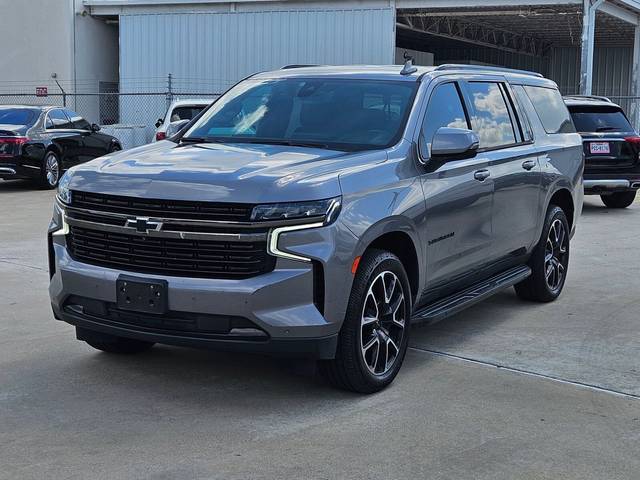 2021 Chevrolet Suburban RST RWD photo