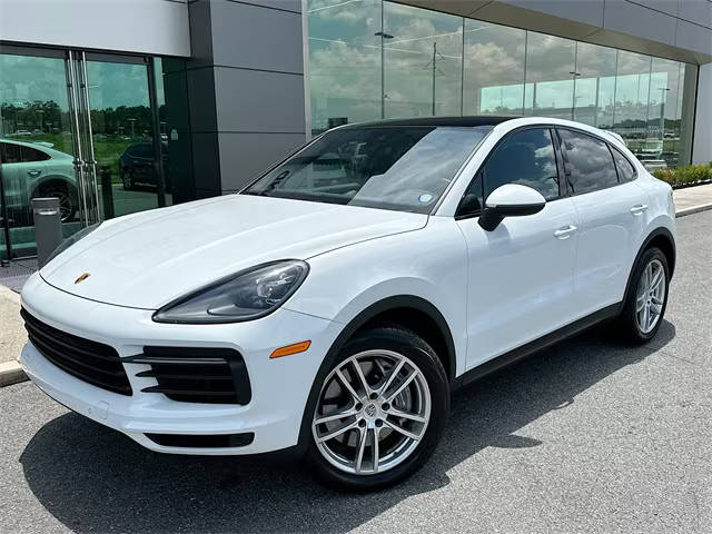 2021 Porsche Cayenne Coupe  AWD photo