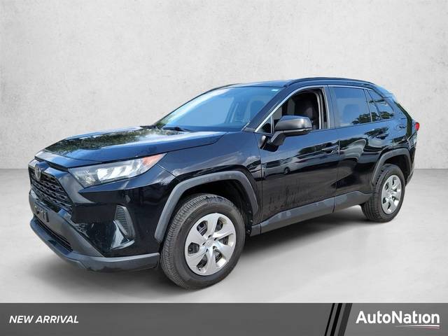 2021 Toyota RAV4 LE FWD photo