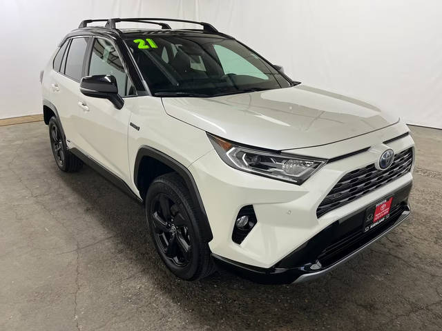 2021 Toyota RAV4 Hybrid XSE AWD photo