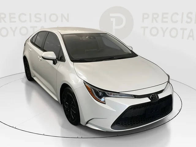 2020 Toyota Corolla LE FWD photo