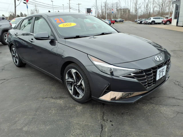 2021 Hyundai Elantra SEL FWD photo