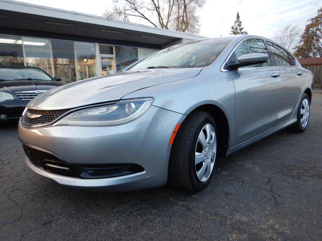 2015 Chrysler 200 LX FWD photo