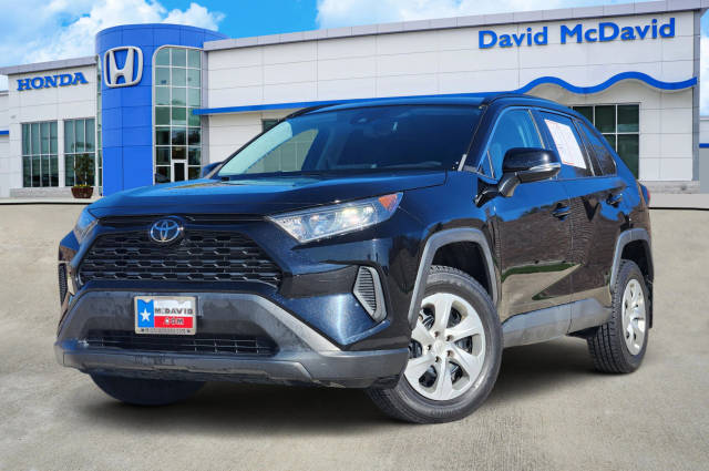 2021 Toyota RAV4 LE FWD photo