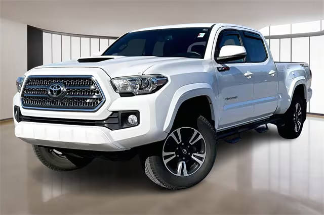 2017 Toyota Tacoma TRD Sport RWD photo