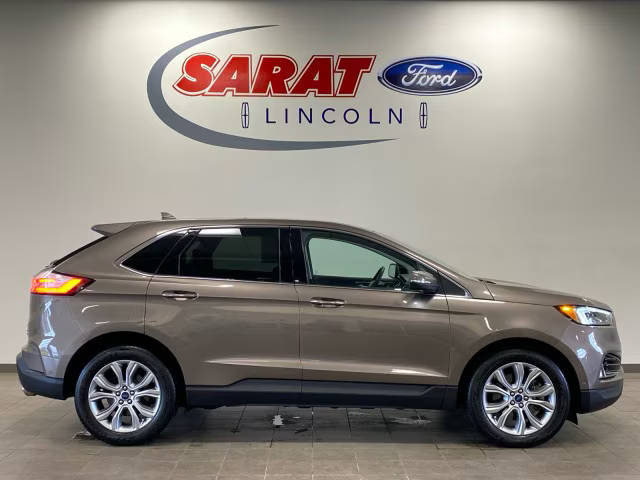 2019 Ford Edge Titanium AWD photo