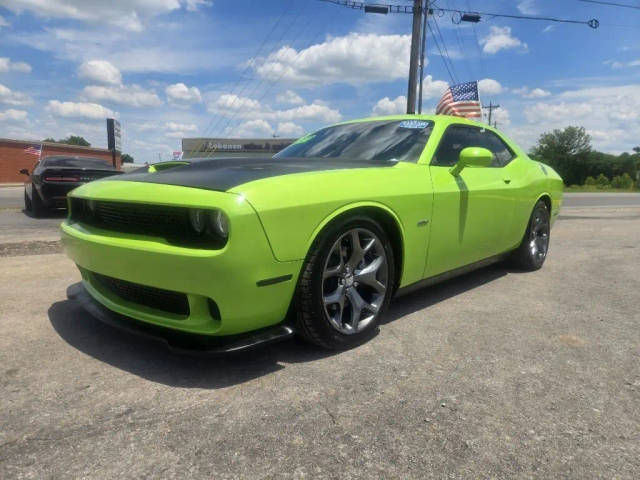 2015 Dodge Challenger R/T Plus RWD photo