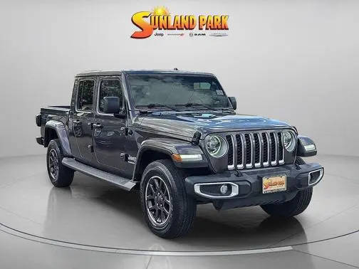 2021 Jeep Gladiator Overland 4WD photo