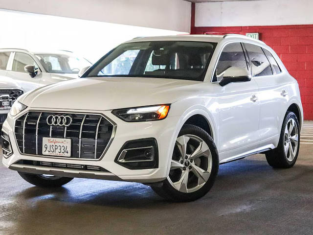 2021 Audi Q5 Premium Plus AWD photo