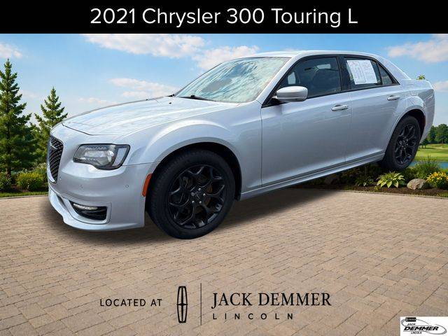2021 Chrysler 300 Touring L AWD photo
